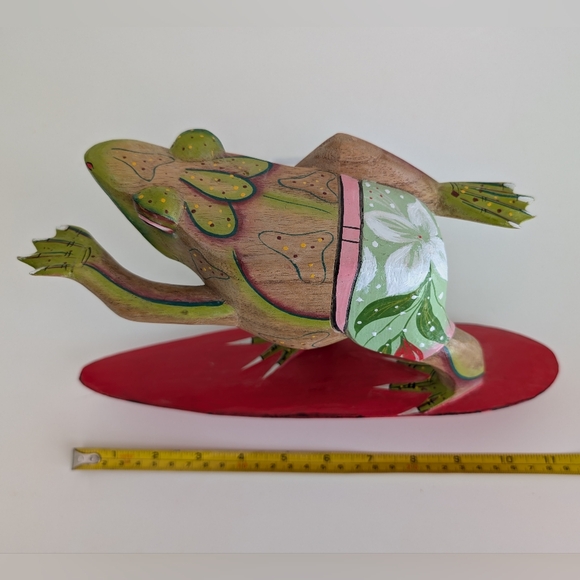Surfer Frog Carved Wood Figurine Beach Vibes Ron Jon Surf Girl Hawaii Australia - Picture 10 of 16
